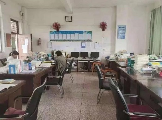 ����18(�й���)�ٷ���վ