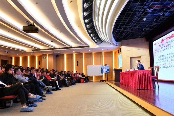 ����18(�й���)�ٷ���վ