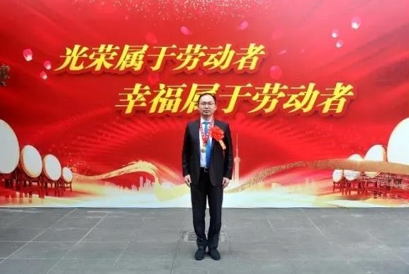 ����18(�й���)�ٷ���վ