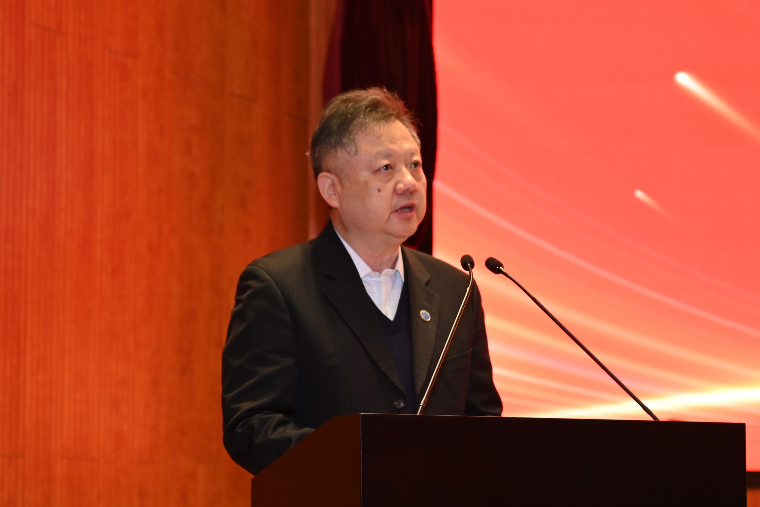 ����18(�й���)�ٷ���վ